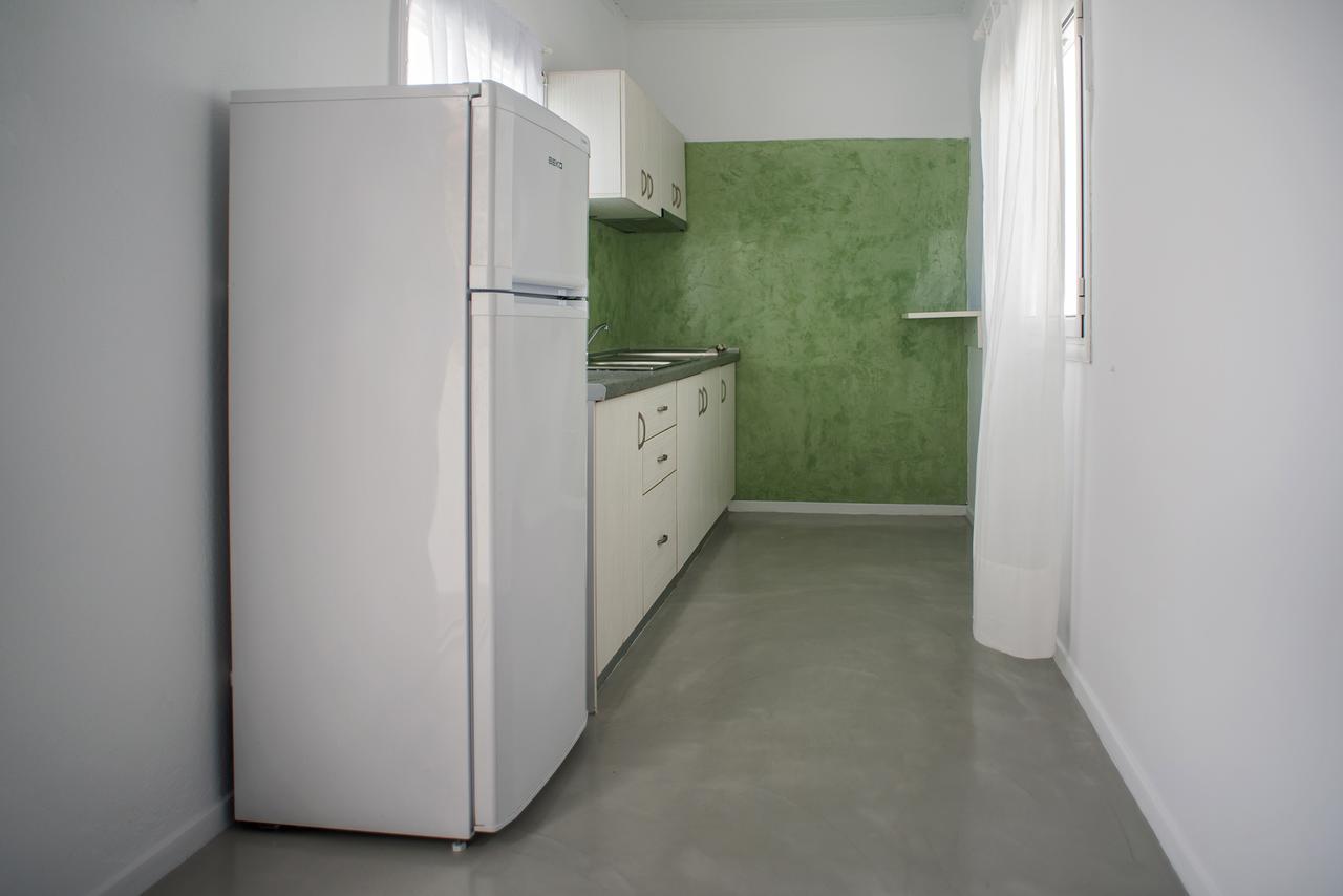 Corrado Caldera Apartments Фіра Екстер'єр фото